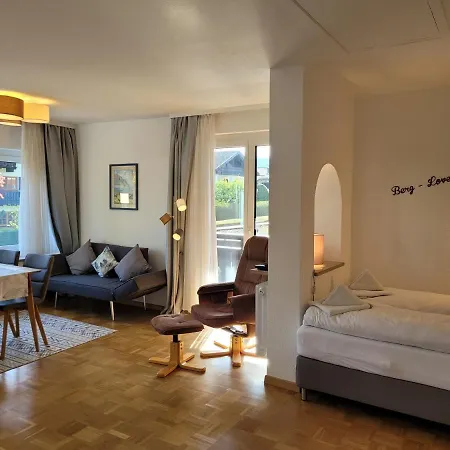 Berg-love Apartment *